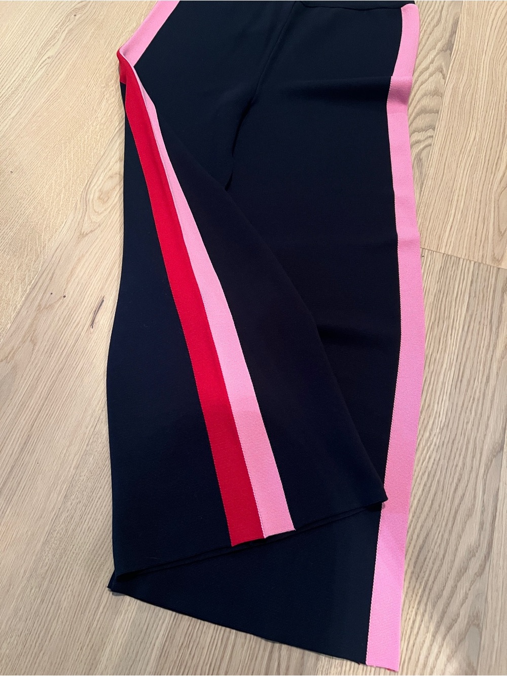 Maeve Navy Wide-Leg Knit Pants with Pink & Red Side Panels MEDIUM - Picture 2 of 4